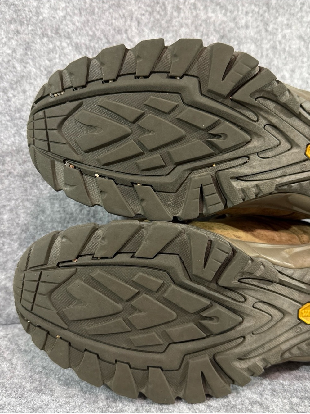 Vasque Hiking Shoes - Mens 10.5 M - Leather Outdoor Trail Walking Rugged Hunting - Picture 3 of 13